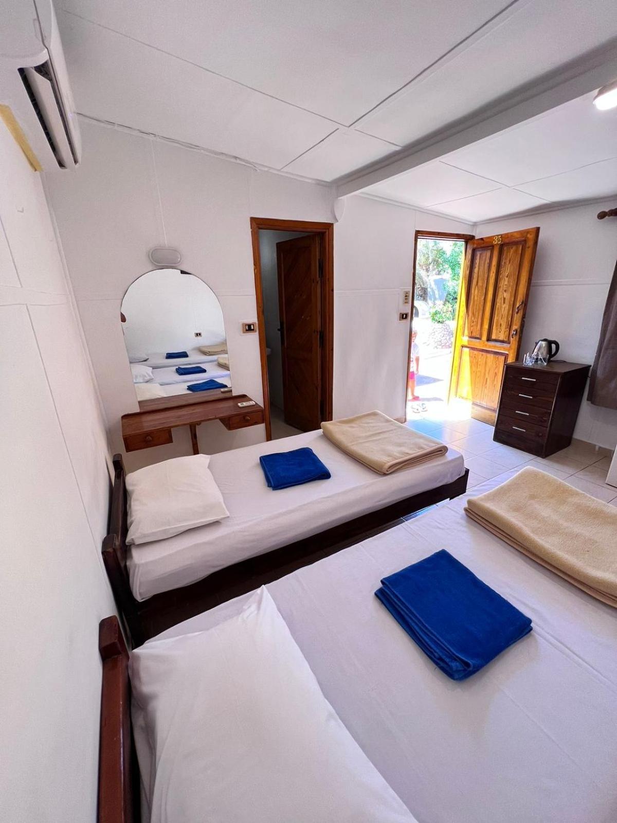 Dolphin Camp Hotell Dahab Eksteriør bilde